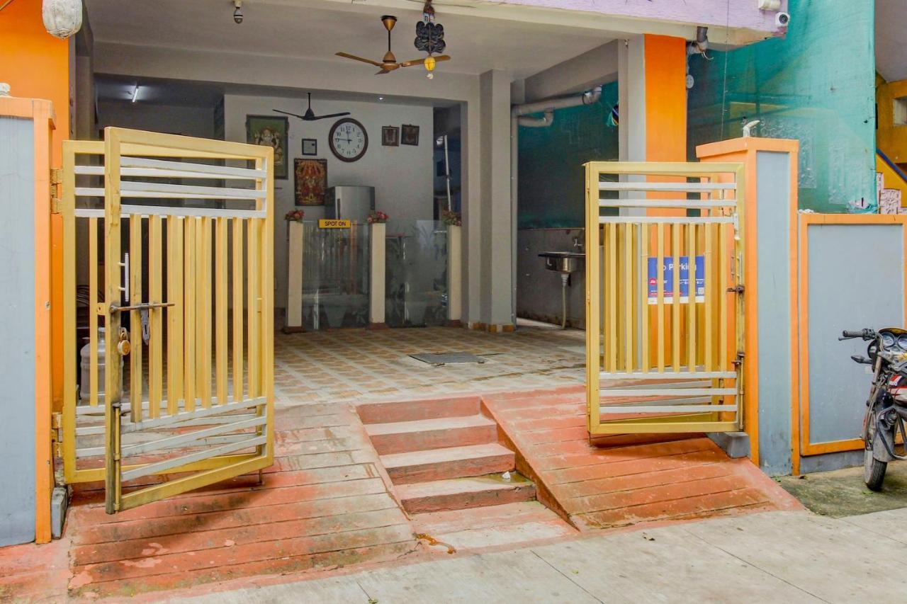 Spot On Sankalp Residency Hotel Haiderabad Buitenkant foto