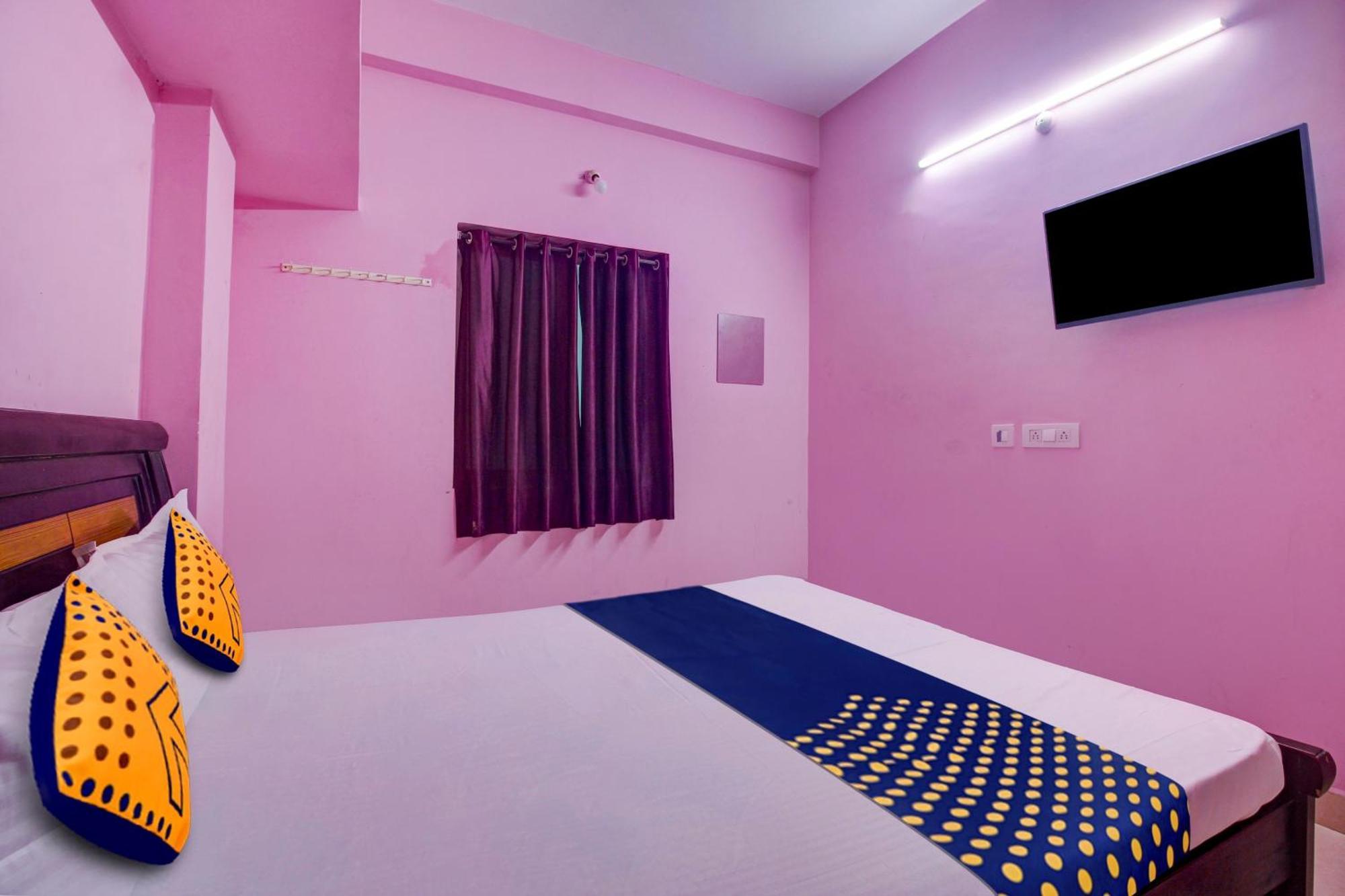 Spot On Sankalp Residency Hotel Haiderabad Buitenkant foto
