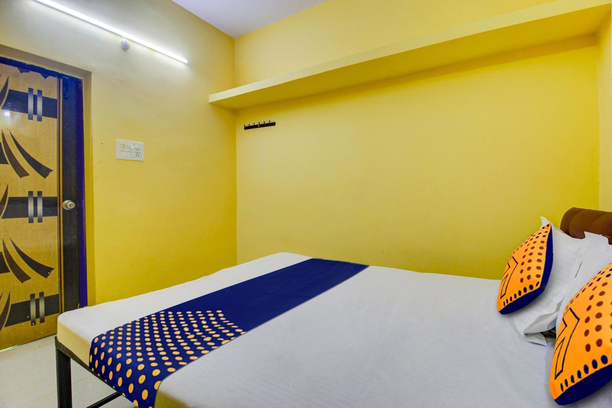 Spot On Sankalp Residency Hotel Haiderabad Buitenkant foto