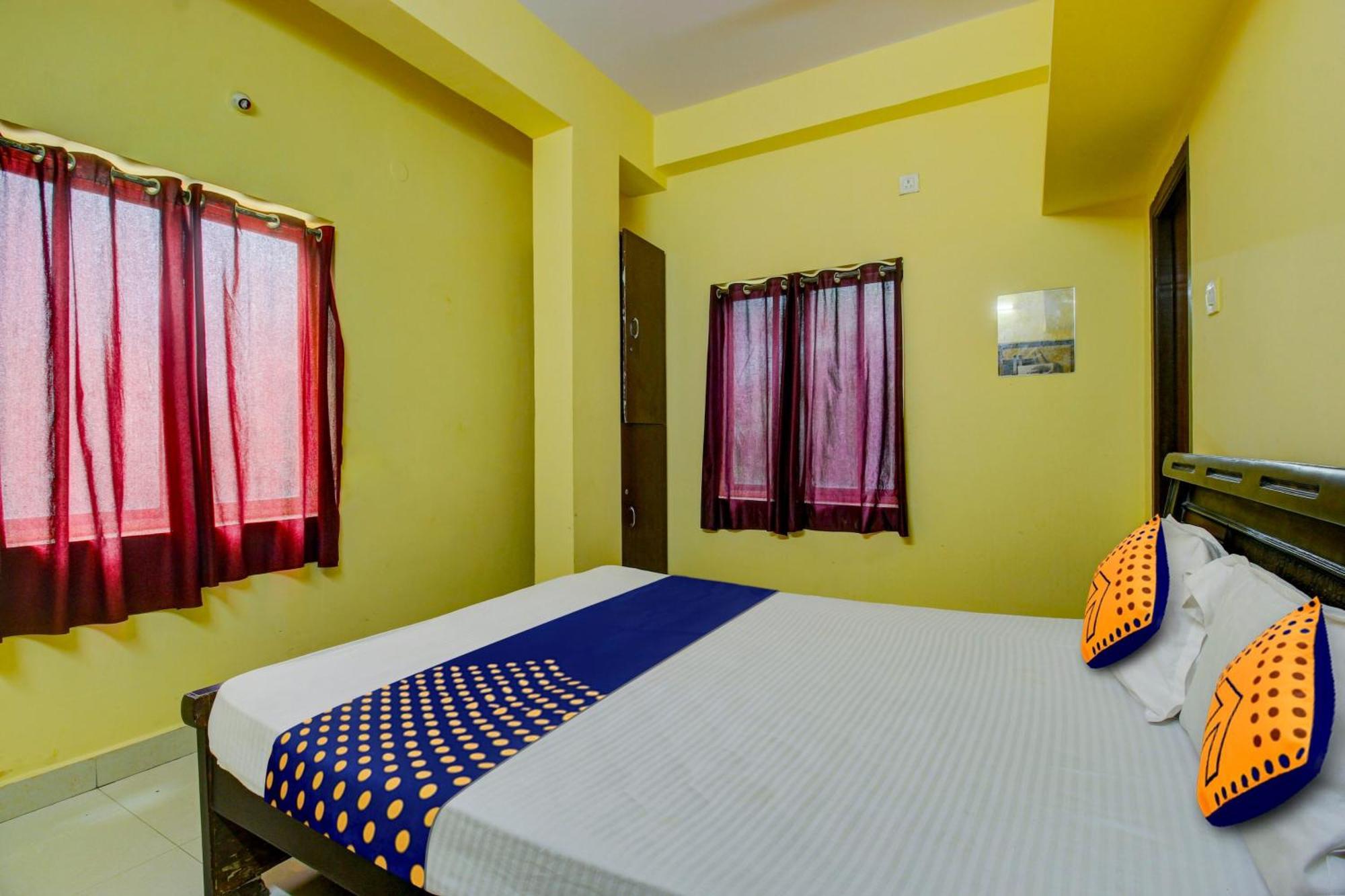 Spot On Sankalp Residency Hotel Haiderabad Buitenkant foto