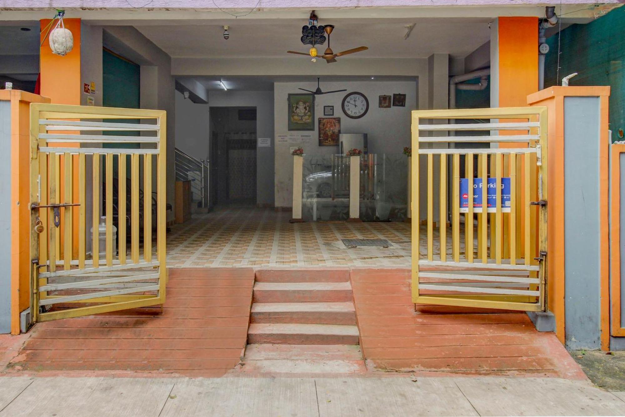 Spot On Sankalp Residency Hotel Haiderabad Buitenkant foto